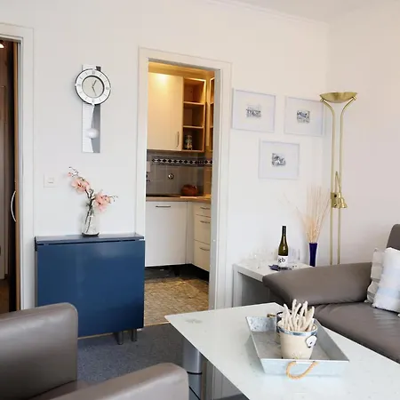 Apartment 2-zimmer-appartement Im 1. Obergeschoss *