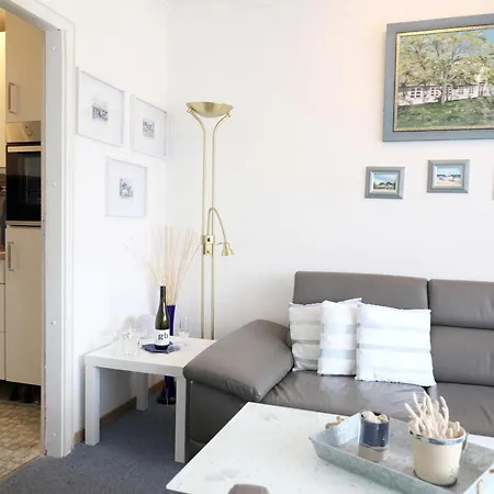 Apartment 2-zimmer-appartement Im 1. Obergeschoss *