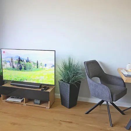 Apartamento 2-zimmer-appartement Im 1. Obergeschoss